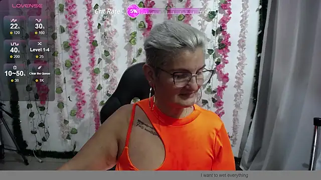 Snapshot of bety-cum2 chatting on January 19, 5:28 pm bety-cum2 online show from January 19, 5:28 pm