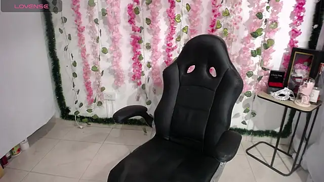 Snapshot of bety-cum2 chatting on March 1, 10:42 pm bety-cum2 online show from March 1, 10:42 pm