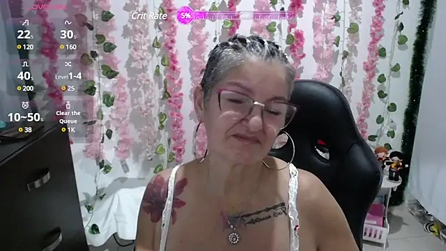 Snapshot of bety-cum2 chatting on March 12, 11:20 am bety-cum2 online show from March 12, 11:20 am