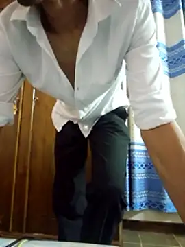 Snapshot of RikzAdam chatting on June 7, 8:01 pm RikzAdam online show from June 7, 8:01 pm