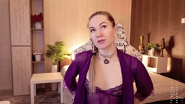 Hello Lisha online show from April 28, 8:19 am