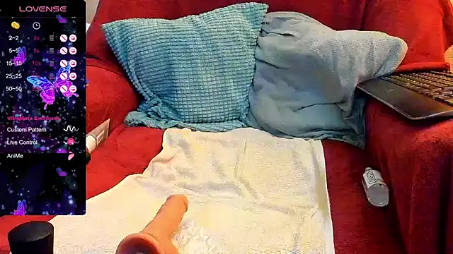 Snapshot of Miss_Troya chatting on September 22, 4:53 pm Miss Troya online show from September 22, 4:53 pm