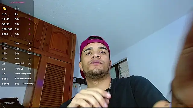 Bigcock 21cm  online show from February 26, 3:52 pm