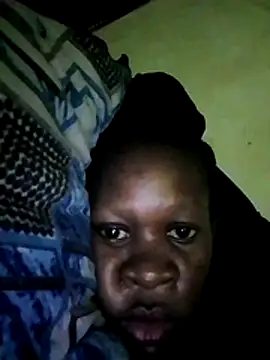 Snapshot of africanpussy22 chatting on March 24, 12:32 pm africanpussy22 online show from March 24, 12:32 pm