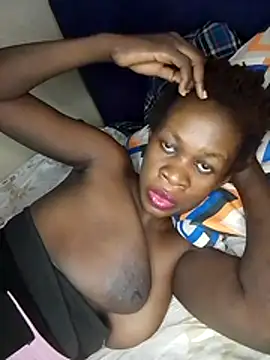 Snapshot of africanpussy22 chatting on July 7, 7:23 am africanpussy22 online show from July 7, 7:23 am