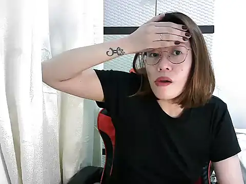 Snapshot of crizzybel chatting on March 19, 3:51 pm crizzybel online show from March 19, 3:51 pm