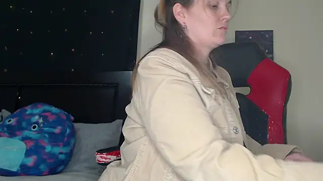 ToxicLilly online show from December 5, 7:16 am