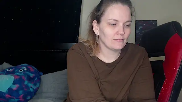 ToxicLilly online show from January 15, 8:51 am