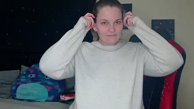 ToxicLilly online show from January 22, 11:34 am