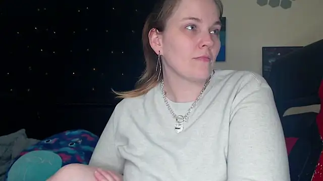 ToxicLilly online show from February 21, 7:23 am