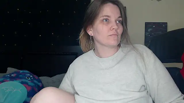 ToxicLilly online show from March 11, 7:04 am