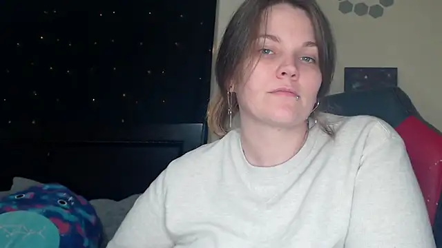 ToxicLilly online show from March 11, 10:07 am