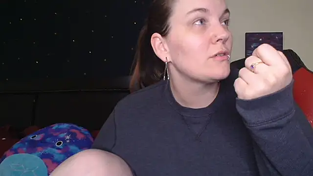 ToxicLilly online show from October 24, 8:33 am