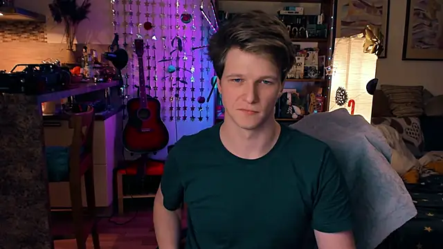 Breston Sweet online show from December 16, 7:43 pm