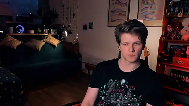 Breston Sweet online show from December 21, 10:30 pm