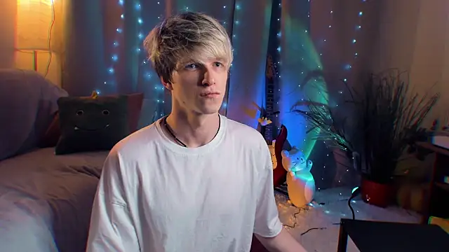 Breston Sweet online show from April 15, 6:59 pm