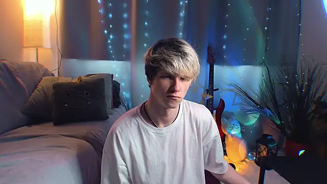 Breston Sweet online show from April 25, 5:43 am