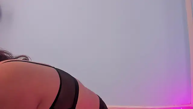 isa kiss online show from March 1, 12:34 pm