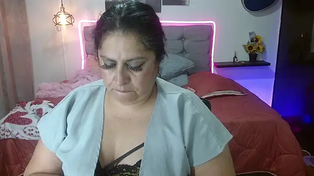 Snapshot of Keyla01_ chatting on June 22, 3:58 am Keyla01 online show from June 22, 3:58 am