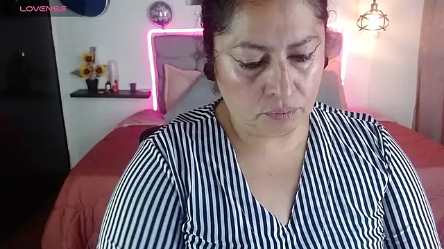 Snapshot of Keyla01_ chatting on July 29, 5:33 pm Keyla01 online show from July 29, 5:33 pm