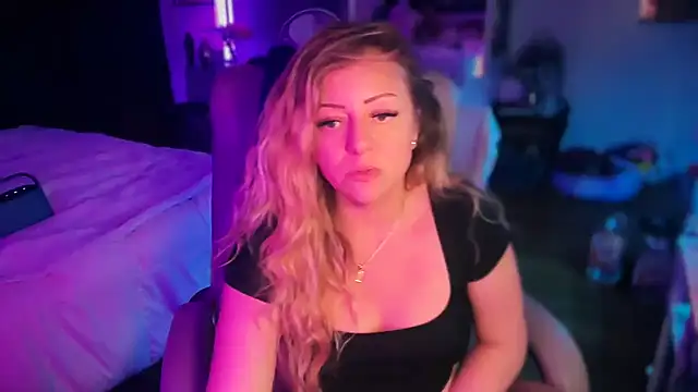 sage love online show from April 12, 3:22 am