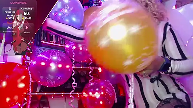 Snapshot of monita_brown_ chatting on February 6, 10:43 pm monita brown  online show from February 6, 10:43 pm