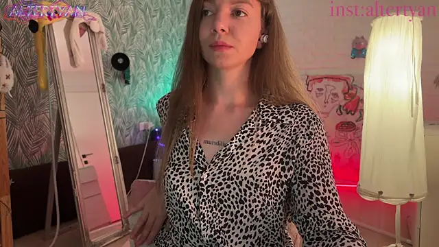 Snapshot of altertyan chatting on July 3, 11:00 pm altertyan online show from July 3, 11:00 pm