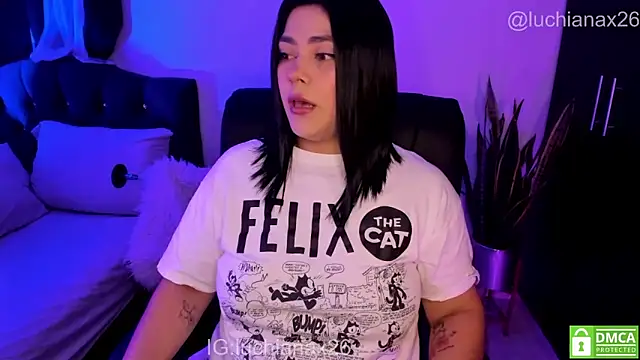 lucy26  online show from April 19, 3:17 am