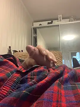 Snapshot of GHsveter chatting on December 22, 9:22 am GHsveter online show from December 22, 9:22 am