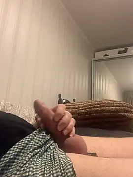 Snapshot of GHsveter chatting on December 24, 6:17 pm GHsveter online show from December 24, 6:17 pm