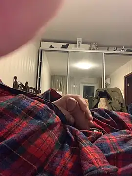 Snapshot of GHsveter chatting on January 21, 8:43 pm GHsveter online show from January 21, 8:43 pm