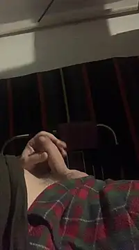 Snapshot of GHsveter chatting on February 19, 3:38 pm GHsveter online show from February 19, 3:38 pm