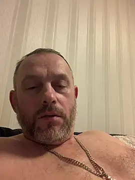 Snapshot of GHsveter chatting on March 5, 11:05 pm GHsveter online show from March 5, 11:05 pm