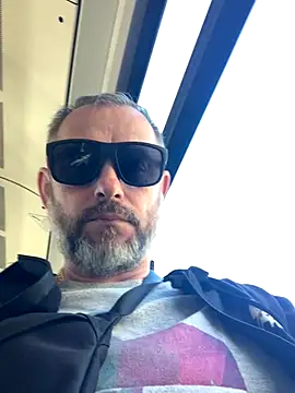 Snapshot of GHsveter chatting on September 21, 11:34 am GHsveter online show from September 21, 11:34 am