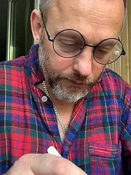 Snapshot of GHsveter chatting on September 23, 10:18 am GHsveter online show from September 23, 10:18 am