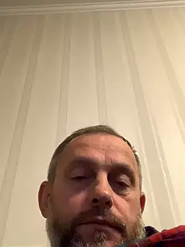 Snapshot of GHsveter chatting on October 1, 6:14 pm GHsveter online show from October 1, 6:14 pm