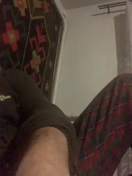 Snapshot of GHsveter chatting on October 25, 4:46 pm GHsveter online show from October 25, 4:46 pm