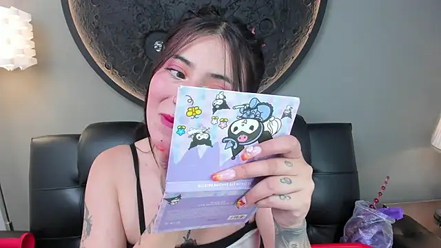 Snapshot of miss_sharlotte18 chatting on January 28, 6:07 pm miss sharlotte18 online show from January 28, 6:07 pm