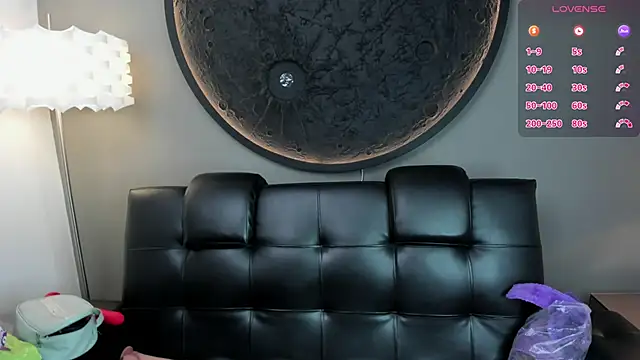 Snapshot of miss_sharlotte18 chatting on February 10, 6:13 pm miss sharlotte18 online show from February 10, 6:13 pm