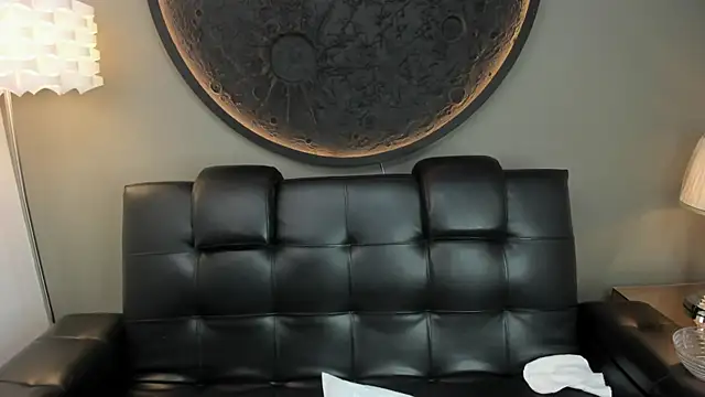 Snapshot of miss_sharlotte18 chatting on February 18, 6:04 pm miss sharlotte18 online show from February 18, 6:04 pm