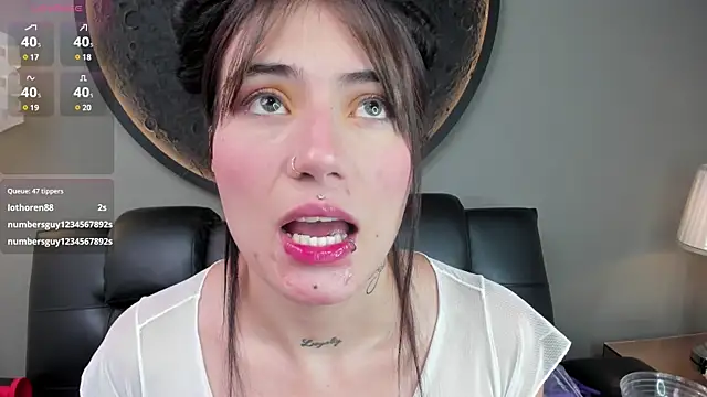 Snapshot of miss_sharlotte18 chatting on February 24, 9:41 pm miss sharlotte18 online show from February 24, 9:41 pm