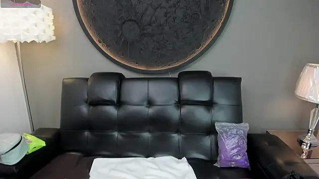 Snapshot of miss_sharlotte18 chatting on March 4, 6:07 pm miss sharlotte18 online show from March 4, 6:07 pm