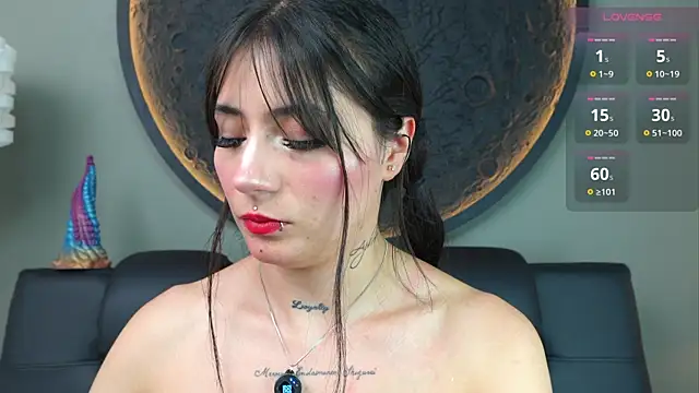 Snapshot of miss_sharlotte18 chatting on November 7, 6:08 pm miss sharlotte18 online show from November 7, 6:08 pm