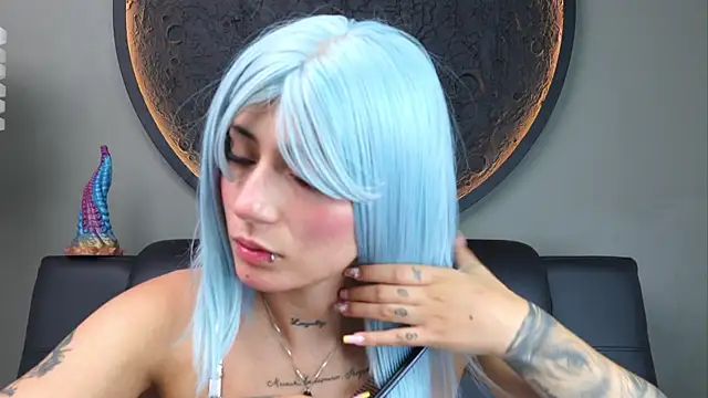 miss sharlotte18 online show from February 6, 6:11 pm