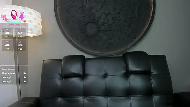 miss vaiolette online show from March 15, 11:08 am