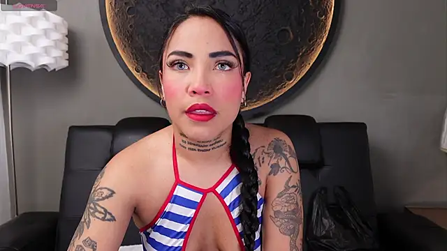 miss vaiolette online show from June 6, 11:04 am