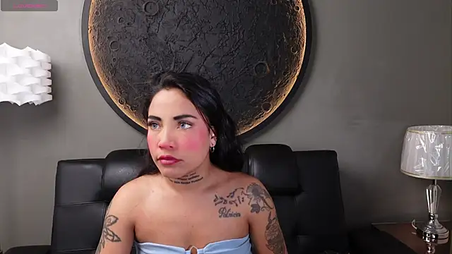 Snapshot of miss_vaiolette chatting on June 16, 11:02 am miss vaiolette online show from June 16, 11:02 am