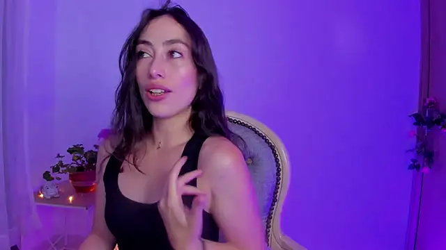 Snapshot of Amatiista chatting on May 10, 11:21 pm Amatiista online show from May 10, 11:21 pm