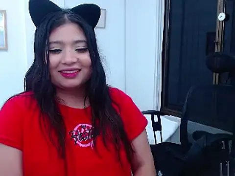 annylouis online show from December 19, 5:29 am