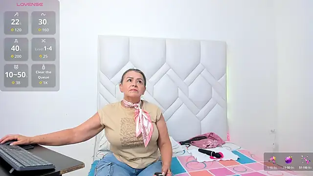 Snapshot of Mature_Hard chatting on September 29, 9:41 pm Mature Hard online show from September 29, 9:41 pm